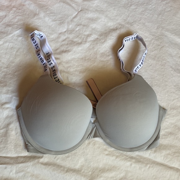 Victoria Secret T-Shirt Push-Up Bra Bundle - Picture 5 of 7